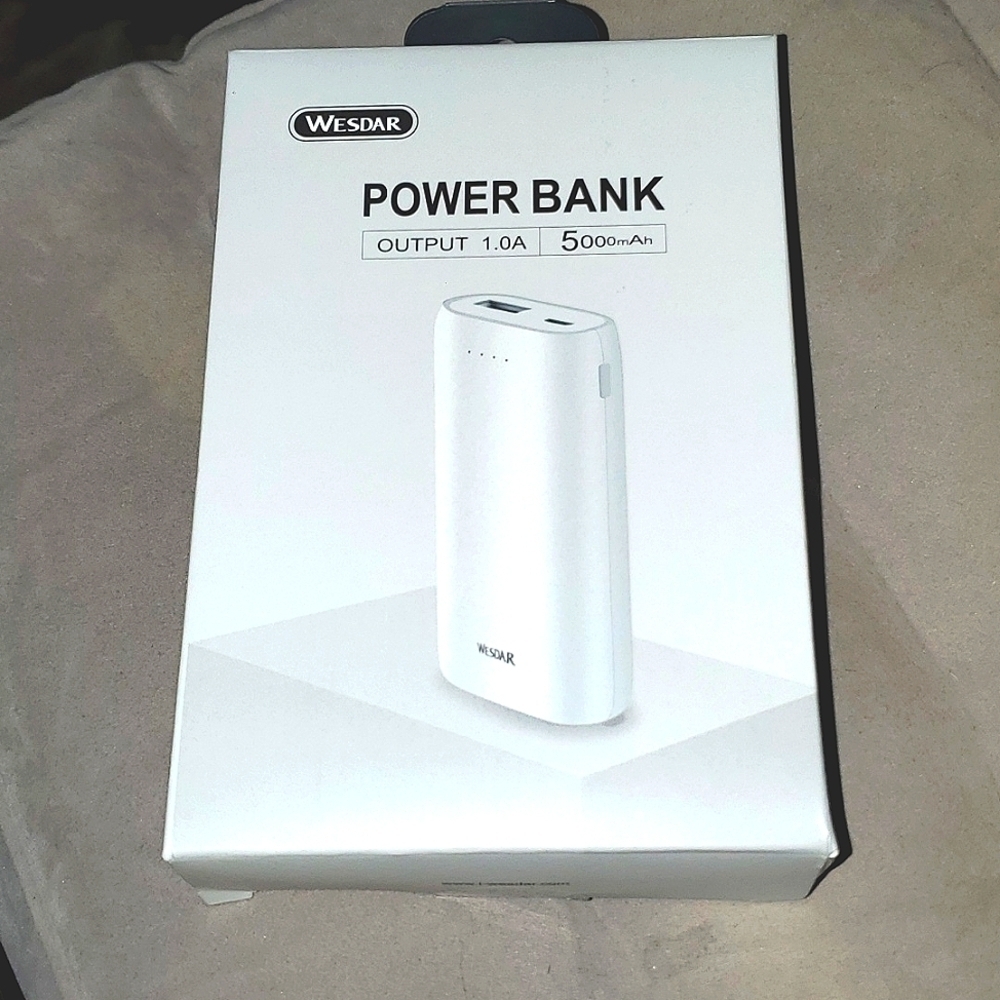 WESDAR 5000mAh Powerbank with USB Charging Cable
